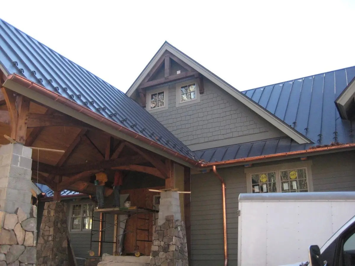 Craftsman Roofing team delivering quality roofing work in Vinton